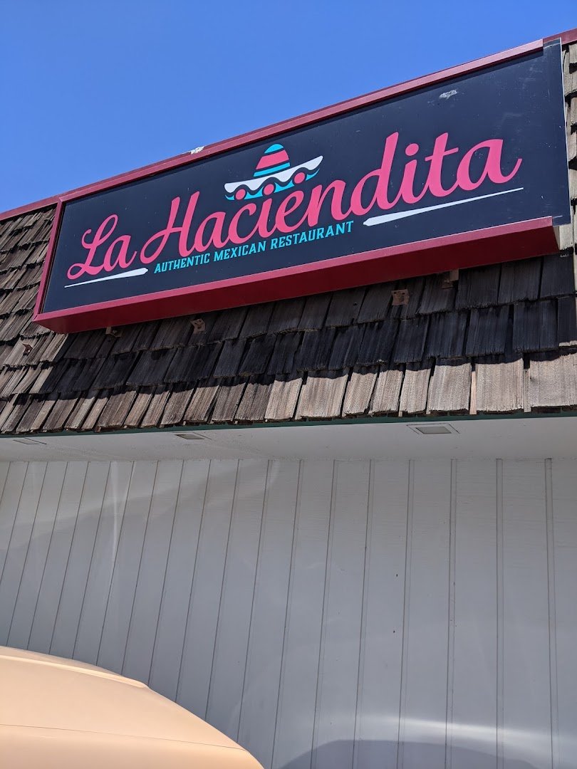 Front view of La Haciendita in Sanger.